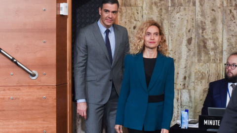 21/11/2022.- El presidente del Gobierno, Pedro Sánchez, y la presidenta del Congreso, Meritxell Batet, a su llegada a la sesión plenaria de la Asamblea Parlamentaria de la OTAN celebrada en Madrid. Gustavo Valiente / Europa Press 21/11/2022.- El presidente del Gobierno, Pedro Sánchez, y la presidenta del Congreso, Meritxell Batet, a su llegada a la sesión plenaria de la Asamblea Parlamentaria de la OTAN celebrada en Madrid. Gustavo Valiente / Europa Press