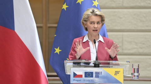 Presidenta de la Comisión de la UE, von der Leyen, en Praga a 19/07/2021. Presidenta de la Comisión de la UE, von der Leyen, en Praga a 19/07/2021.