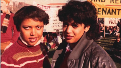 Kamala Harris, contra el apartheid Kamala Harris, contra el apartheid