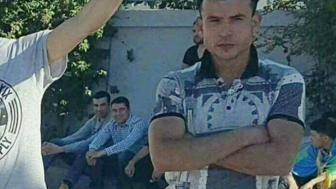 El fallecido Imad Attabi, en una imagen suya difundida por los activistas en redes sociales. El fallecido Imad Attabi, en una imagen suya difundida por los activistas en redes sociales.