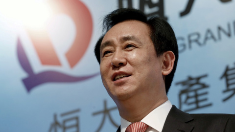 Imagen de marzo de 2016 del presidente de Evergrande Real Estate Group, Hui Ka Yan, en una rueda de prensa en Hong Kong, para presentar los resultados anuales del grupo. REUTERS/Bobby Yip