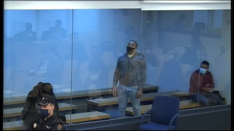 Los acusados en el juicio por los atentados de Bracelona sólo responden a sus defensas Los acusados en el juicio por los atentados de Bracelona sólo responden a sus defensas