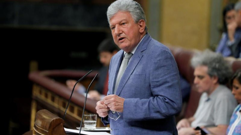 02/07/2018.- El diputado de Nueva Canarias, Pedro Quevedo, durante el pleno del Congreso de los Diputados, en el que se debate la elección del nuevo Consejo de Administración y el presidente de RTVE. EFE/Juan Carlos Hidalgo 02/07/2018.- El diputado de Nueva Canarias, Pedro Quevedo, durante el pleno del Congreso de los Diputados, en el que se debate la elección del nuevo Consejo de Administración y el presidente de RTVE. EFE/Juan Carlos Hidalgo