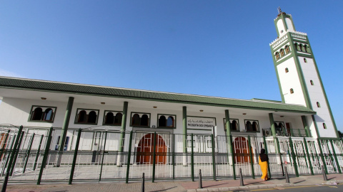 Vista de la fachada de la mezquita de Sidi Embarek en Ceuta. Vista de la fachada de la mezquita de Sidi Embarek en Ceuta.