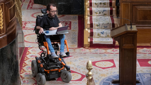 12/07/2022.- El portavoz de Unidas Podemos en el Congreso, Pablo Echenique, interviene desde el "foso" del hemiciclo durante el debate del estado de la nación. Alberto Ortega / Europa Press 12/07/2022.- El portavoz de Unidas Podemos en el Congreso, Pablo Echenique, interviene desde el "foso" del hemiciclo durante el debate del estado de la nación. Alberto Ortega / Europa Press