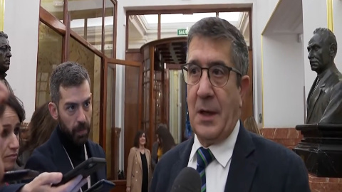 Patxi López denuncia la "maniobra sin precedentes de la derecha" para impedir el desbloqueo de la renovación del TC Patxi López denuncia la "maniobra sin precedentes de la derecha" para impedir el desbloqueo de la renovación del TC