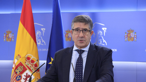 El portavoz del PSOE en el Congreso, Patxi López en rueda de prensa tras la reunión de la Junta de Portavoces, este martes en el Congreso El portavoz del PSOE en el Congreso, Patxi López en rueda de prensa tras la reunión de la Junta de Portavoces, este martes en el Congreso