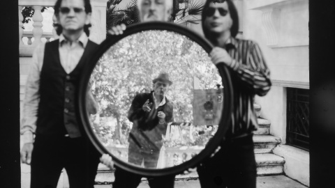 Antonio Arias, líder de Lagartija Nick, presenta el disco 'El perro andaluz', inspirado en los poemas e imágenes de Buñuel. Antonio Arias, líder de Lagartija Nick, presenta el disco 'El perro andaluz', inspirado en los poemas e imágenes de Buñuel.