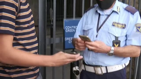 Italia convierte en obligatorio el pasaporte covid para todos los trabajadores Italia convierte en obligatorio el pasaporte covid para todos los trabajadores