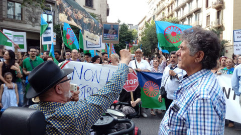Manifestació convocada per entitats gitanes a Barcelona contra les declaracions racistes del ministre de l'Interior italià, Matteo Salvini. / JB. Manifestació convocada per entitats gitanes a Barcelona contra les declaracions racistes del ministre de l'Interior italià, Matteo Salvini. / JB.