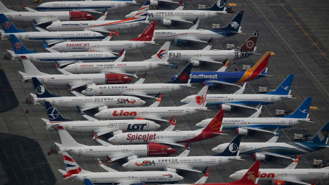 Decenas de aviones Boeing 737 MAX en tierra, estacionados en el Aeropuerto Internacional del Condado de Grant, en Moses Lake (Washington, EEUU).. REUTERS / Lindsey Wasson Decenas de aviones Boeing 737 MAX en tierra, estacionados en el Aeropuerto Internacional del Condado de Grant, en Moses Lake (Washington, EEUU).. REUTERS / Lindsey Wasson
