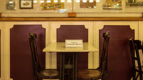 Mesa vacía en Granja Viader, en Barcelona, en una imagen de archivo. Mesa vacía en Granja Viader, en Barcelona, en una imagen de archivo.