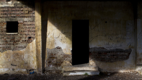 Casa abandonada en Evzoni donde se refugian algunas personas. - Cedida Casa abandonada en Evzoni donde se refugian algunas personas. - Cedida