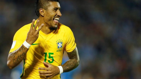 El futbolista brasileño Paulinho El futbolista brasileño Paulinho