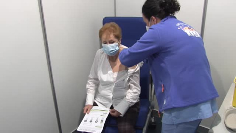 La vacunación no se interrumpe pese a las cancelaciones y las dudas La vacunación no se interrumpe pese a las cancelaciones y las dudas