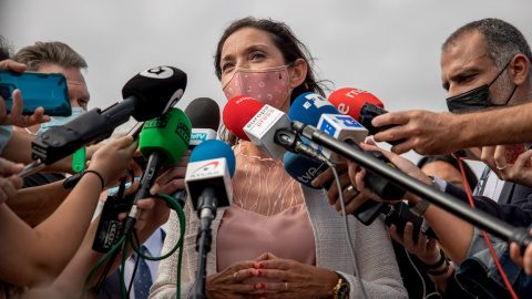 La ministra de Turismo, Reyes Maroto, atiende a los medios durante su visita el proyecto piloto de Ocio y Turismo en València este jueves 23 de septiembre de 2021. La ministra de Turismo, Reyes Maroto, atiende a los medios durante su visita el proyecto piloto de Ocio y Turismo en València este jueves 23 de septiembre de 2021.