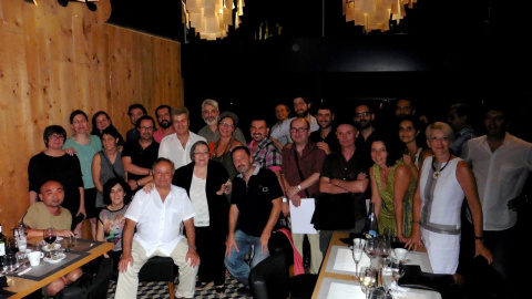 Els artistes de Cànem en una festa sorpresa pels responsables de la Galeria el 2014.