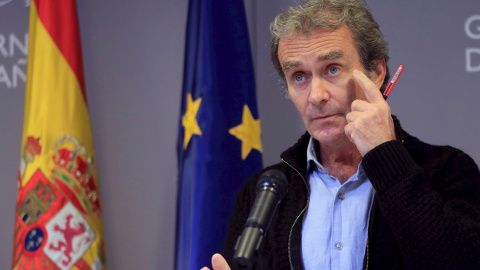 El director del Centro de Coordinación de Alertas y Emergencias Sanitarias del Ministerio de Sanidad Fernando Simón, durante la rueda de prensa este jueves en el Ministerio de Sanidad. El director del Centro de Coordinación de Alertas y Emergencias Sanitarias del Ministerio de Sanidad Fernando Simón, durante la rueda de prensa este jueves en el Ministerio de Sanidad.