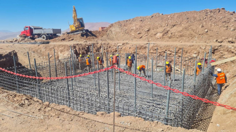 radiotelescopio argentino-brasileño LLAMA (Large Latin American Millimiter Array radiotelescopio argentino-brasileño LLAMA (Large Latin American Millimiter Array