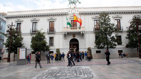 Imagen de archivo de la fachada del Ayuntamiento de Granada.