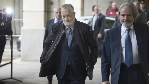 El expresidente Griñán, el día del veredicto de los jueces por el caso de los EREs. El expresidente Griñán, el día del veredicto de los jueces por el caso de los EREs.