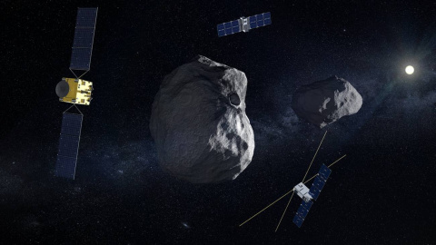 Ilustración de la nave Hera con sus dos pequeños satélites complementarios (Juventas y Milani). Al fondo el sistema doble de los asteroides Dimorphos (el objetivo principal, donde ha impactado la sonda DART de la NASA) y Didymos.