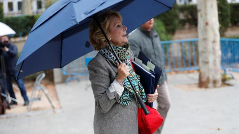 La expresidenta madrileña y exdirigente del PP de Madrid Esperanza Aguirre a su llegada este viernes a la Audiencia Nacional, para declarar en calidad de investigada ante el juez del caso Púnica, Manuel García Castellón, por la presunta financiación La expresidenta madrileña y exdirigente del PP de Madrid Esperanza Aguirre a su llegada este viernes a la Audiencia Nacional, para declarar en calidad de investigada ante el juez del caso Púnica, Manuel García Castellón, por la presunta financiación