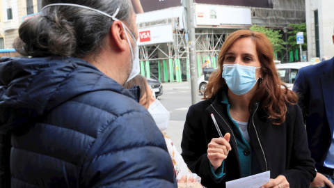 La candidata de Más Madrid a la Presidencia Comunidad de Madrid, Mónica García, se reúne con los representantes de los trabajadores de Metro.