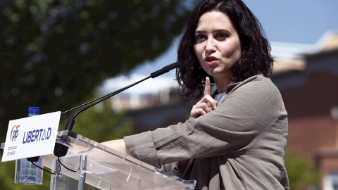 La presidenta de la Comunidad de Madrid y candidata del PP a la reelección, Isabel Díaz Ayuso, durante un acto electoral este domingo en Las Rozas.