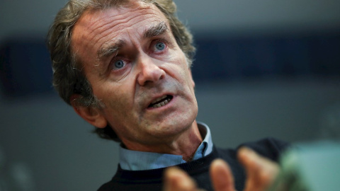 El director del Centro de Coordinación de Alertas y Emergencias Sanitarias del Ministerio de Sanidad, Fernando Simón, ofrece una rueda de prensa este jueves en la sede del Ministerio de Sanidad en Madrid.