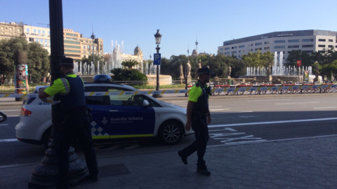 Els Mossos d'Esquadra han acordonat la zona i han eixamplat el perímetre de seguretat fins a la Gran Via