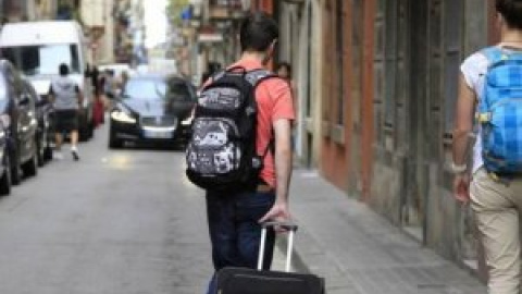 Alquiler turístico, vuelos baratos y VTC: las burbujas que ha pinchado la pandemia Alquiler turístico, vuelos baratos y VTC: las burbujas que ha pinchado la pandemia