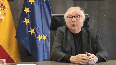 Manuel Castells: "Vamos a considerar incrementar todo lo que podamos que las universidades decidan en sus estatutos todo lo posible en temas clave" Manuel Castells: "Vamos a considerar incrementar todo lo que podamos que las universidades decidan en sus estatutos todo lo posible en temas clave"