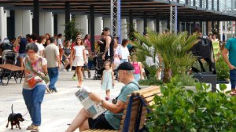 El nou Port Olímpic barceloní reobre sense oci nocturn i recupera l'ambient ciutadà El nou Port Olímpic barceloní reobre sense oci nocturn i recupera l'ambient ciutadà