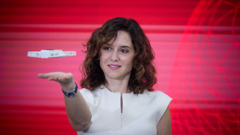 La presidenta de la comunidad de Madrid, Isabel Díaz Ayuso en el Centro de Innovación Digitaliza, Madrid. La presidenta de la comunidad de Madrid, Isabel Díaz Ayuso en el Centro de Innovación Digitaliza, Madrid.