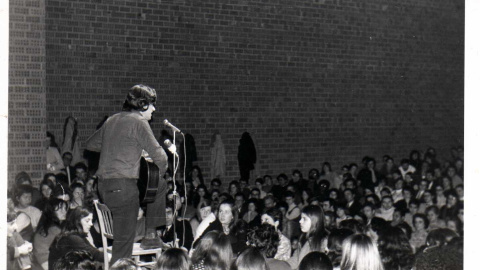 El cantautor Miro Casabella, autor de 'O meu país'. El cantautor Miro Casabella, autor de 'O meu país'.