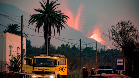 Perspectiva de la erupción del volcán desde el municipio de El Paso, en La Palma, a 30 de septiembre de 2021. Perspectiva de la erupción del volcán desde el municipio de El Paso, en La Palma, a 30 de septiembre de 2021.