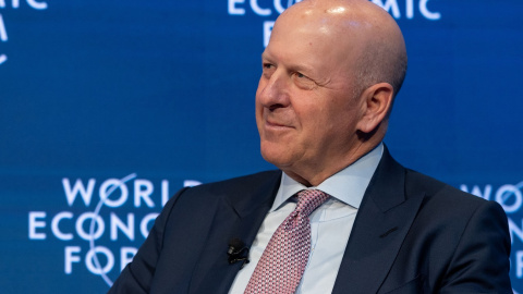 El presidente y consejero delegado del banco Goldman Sachs, David Solomon, en una intervención en el foro de Davos en enero de 2020. E.P./DPA/Sandra Blaser El presidente y consejero delegado del banco Goldman Sachs, David Solomon, en una intervención en el foro de Davos en enero de 2020. E.P./DPA/Sandra Blaser