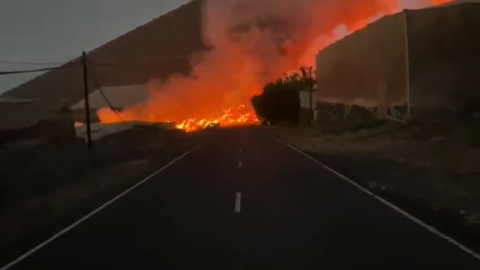 Así ha sido la llegada de la lava al mar Así ha sido la llegada de la lava al mar