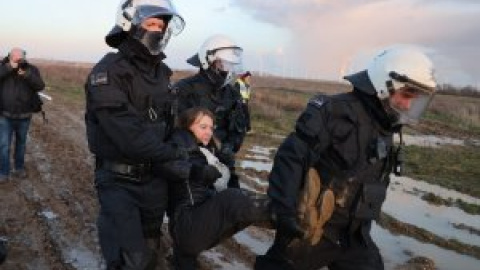 Detienen a Greta Thunberg en una protesta contra las minas de la ciudad alemana de Lützerath Detienen a Greta Thunberg en una protesta contra las minas de la ciudad alemana de Lützerath