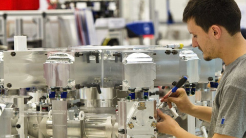 Cada vez menos jóvenes menores de 25 años están optando por trabajar por cuenta propia. EFE Cada vez menos jóvenes menores de 25 años están optando por trabajar por cuenta propia. EFE