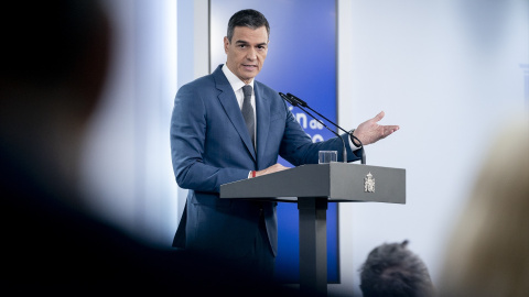 El presidente del Gobierno, Pedro Sánchez, durante la comparecencia ofrecida este martes en Moncloa. El presidente del Gobierno, Pedro Sánchez, durante la comparecencia ofrecida este martes en Moncloa.
