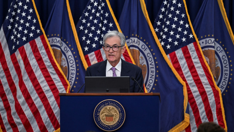 El presidente de la Reserva Federal, Jerome Powell, en rueda de prensa tras la reunión en la que se decidió una nueva rebaja de los tipos de interés en EEUU. REUTERS/Annabelle Gordon El presidente de la Reserva Federal, Jerome Powell, en rueda de prensa tras la reunión en la que se decidió una nueva rebaja de los tipos de interés en EEUU. REUTERS/Annabelle Gordon