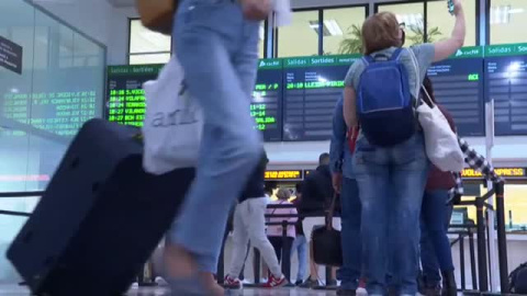 Enfado de los usuarios de Renfe por la huelga de maquinistas Enfado de los usuarios de Renfe por la huelga de maquinistas