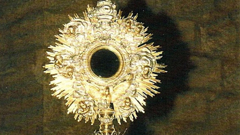 Custodia de grandes dimensiones elaborada en oro y plata Custodia de grandes dimensiones elaborada en oro y plata