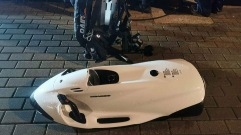 Propulsor submarino usado por los tres supuestos españoles en la noche que fueron rescatados. Propulsor submarino usado por los tres supuestos españoles en la noche que fueron rescatados.