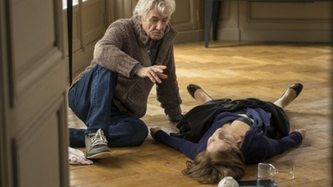 Paul Verhoeven con Isabelle Huppert, en el rodaje de 'Elle'
