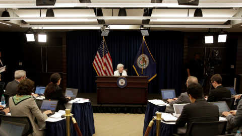 La presidenta de la Reserva Federal (Fe), Janet Yellen, durante la rueda de prensa tras la reunión de dos días del Comité de Mercado Abierto del banco central estadounidense, en Washington. REUTERS/Joshua Roberts La presidenta de la Reserva Federal (Fe), Janet Yellen, durante la rueda de prensa tras la reunión de dos días del Comité de Mercado Abierto del banco central estadounidense, en Washington. REUTERS/Joshua Roberts
