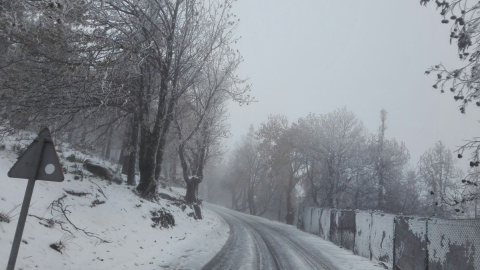 Carreteras de Gran canaria totalmente nevadas. / @GranCanariaCab