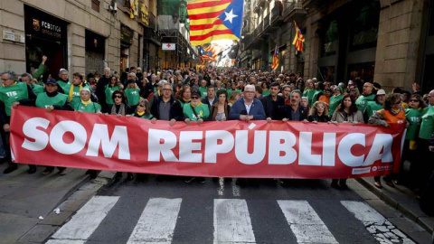 Concentración ante el Parlament. | EFE